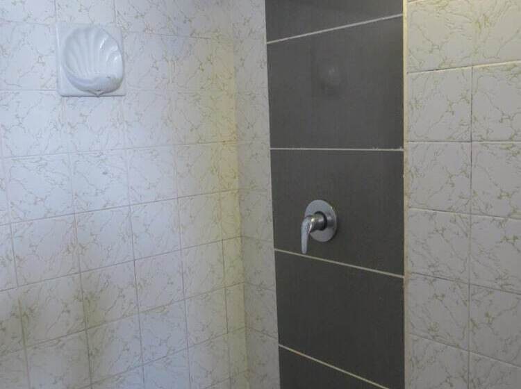 Asylum Cairns Hostel