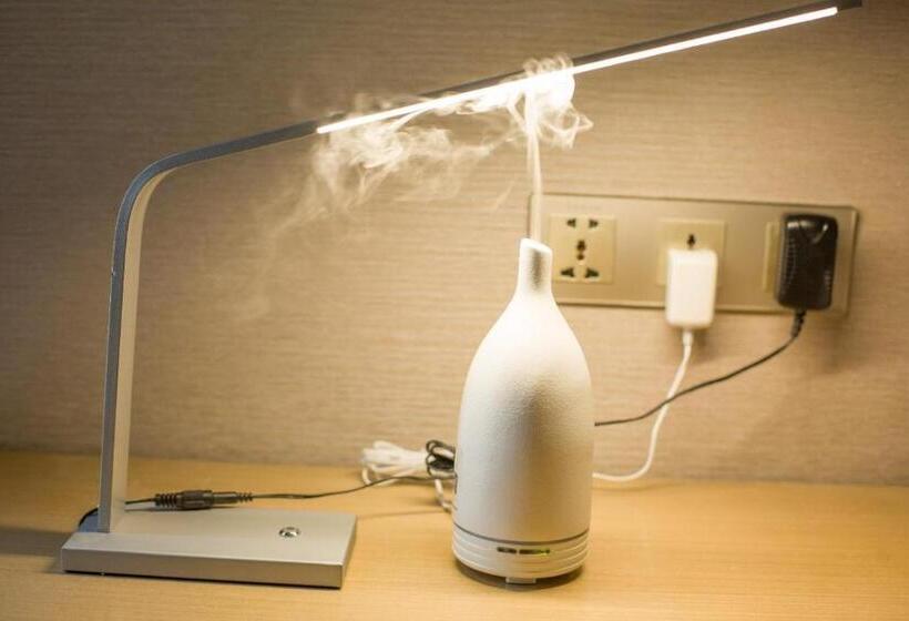 Lavande Hotel Zhumadian High Speed ​​railway Station