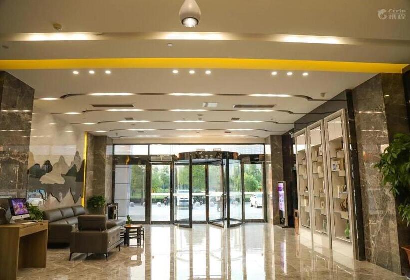 Lavande Hotel Zhumadian High Speed ​​railway Station