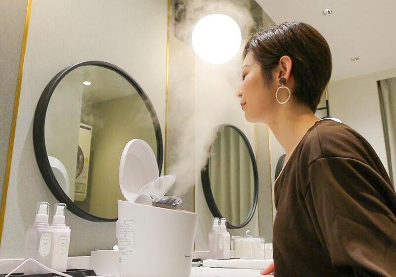 Leo Yu Capsule Hotel Funabashi