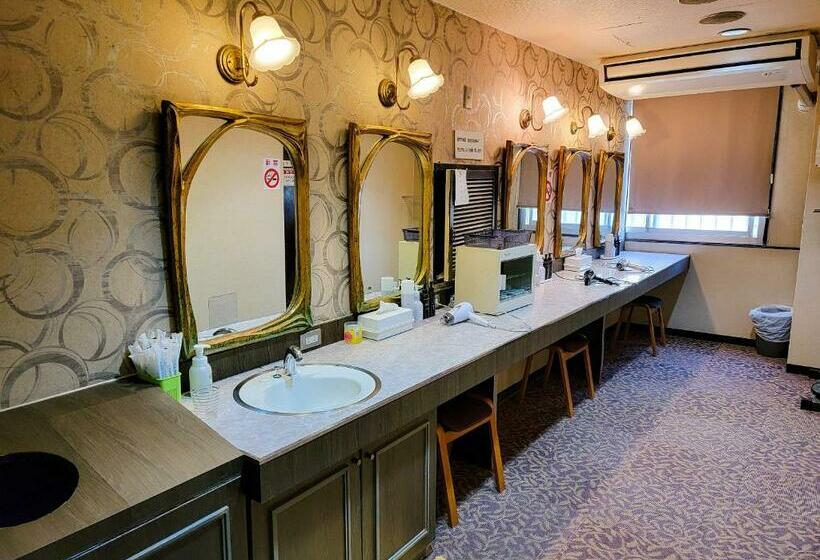 فندق First Inn Takamatsu