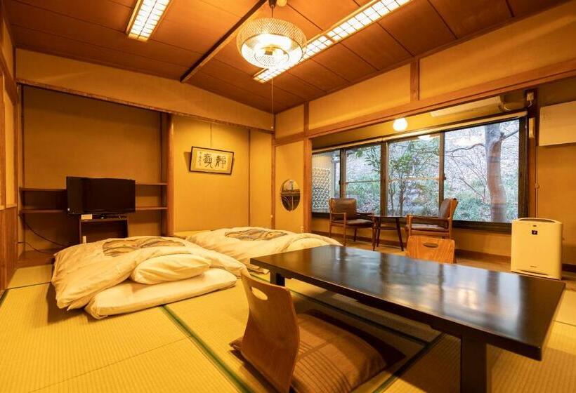 בית מלון כפרי Ryokan Hiyoshi