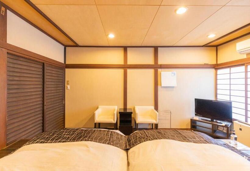 בית מלון כפרי Ryokan Hiyoshi