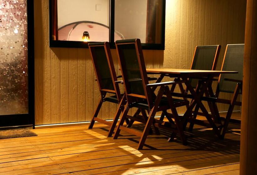 هتل Sloth Glamping