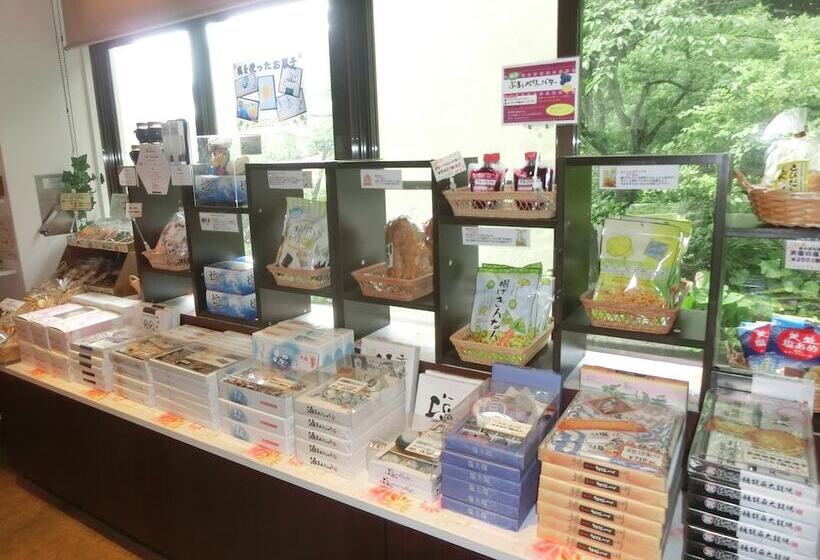 בית מלון כפרי The Gran Resort Akou