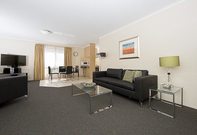 Accommodate Canberra   Kingston Court