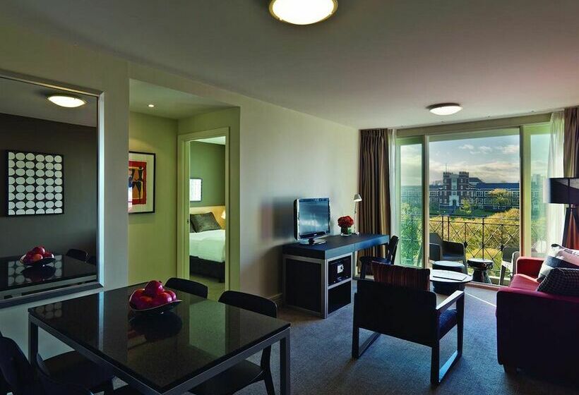 Adina Apartment Hotel South Yarra