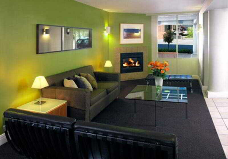 Adina Apartment Hotel South Yarra