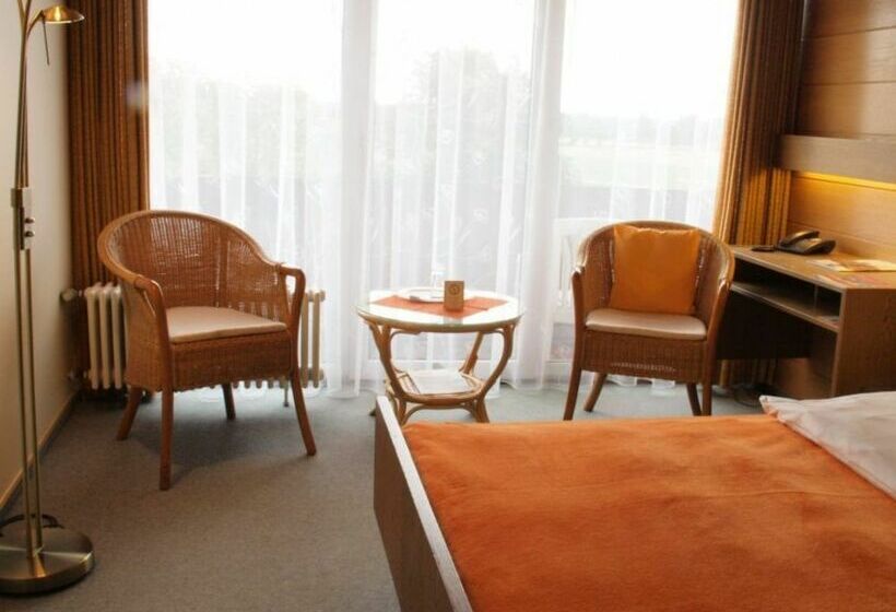 Отель Akzent Landhaus Heinen