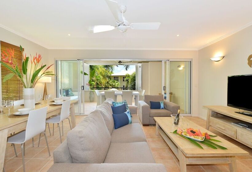 Cayman Villas Port Douglas