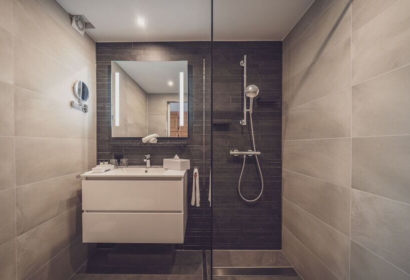 Club Hotel Rooms Only   By Mountain Hotels