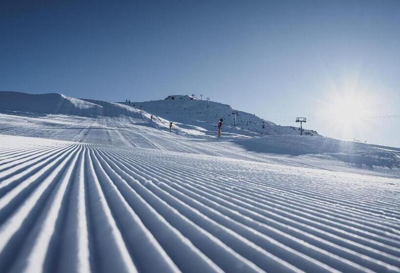 Club Hotel Rooms Only   By Mountain Hotels