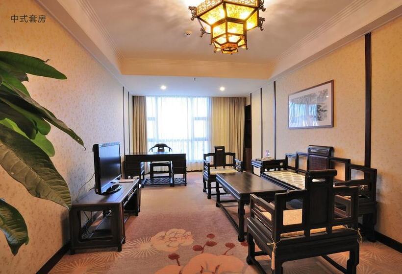 Fuzhou Meilun Hotel