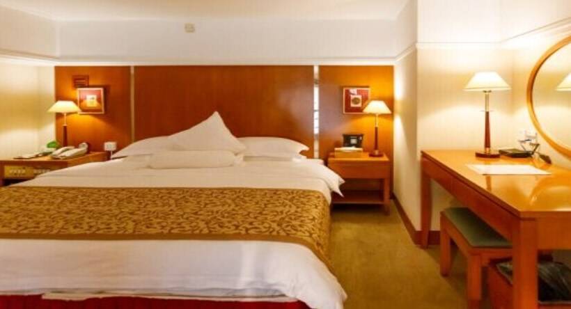 Fuzhou Meilun Hotel