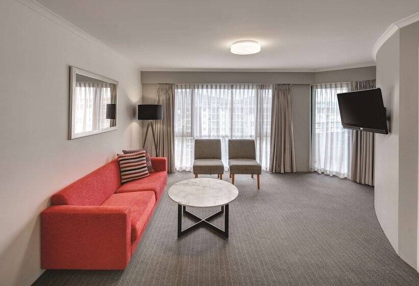 酒店 Adina Serviced Apartments Canberra James Court