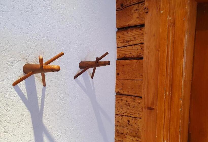 בית מלון כפרי Adler