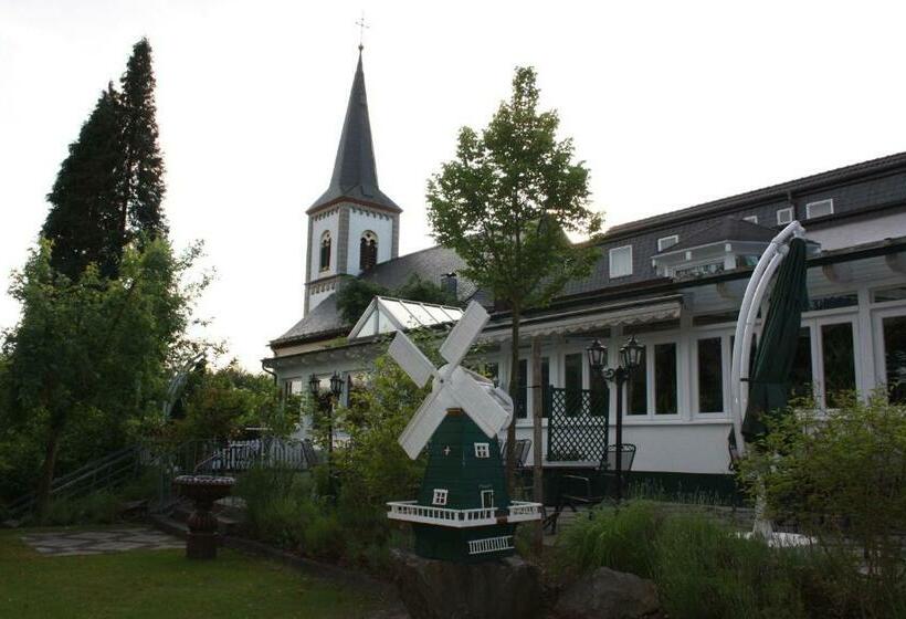 هتل Aggertal Zur Alten Linde