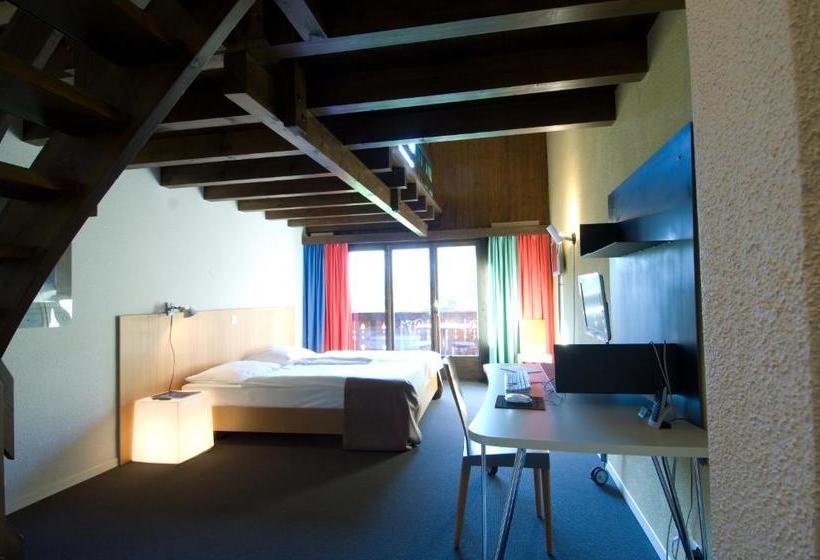 Отель Alpine Lodge