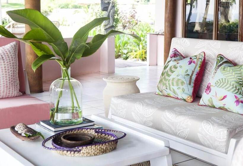 Hotel Aore Island Resort