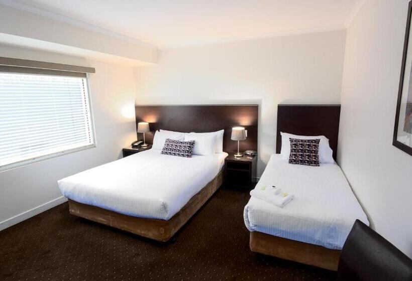 Atlantis Hotel Melbourne