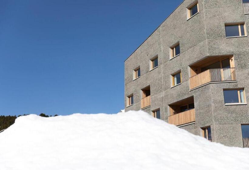 ホテル B & B Longhin