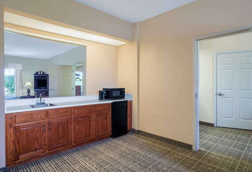 هتل Comfort Inn Lafayette North I 10