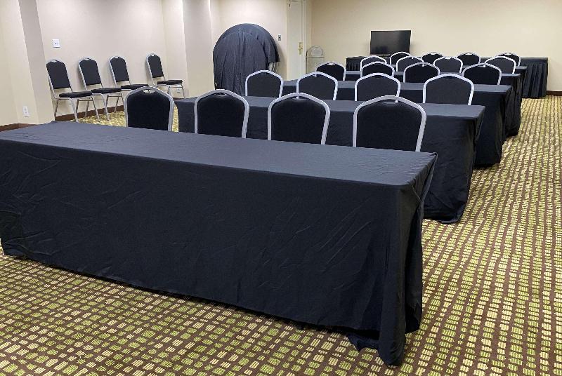 Отель Baymont By Wyndham Latham Albany Airport