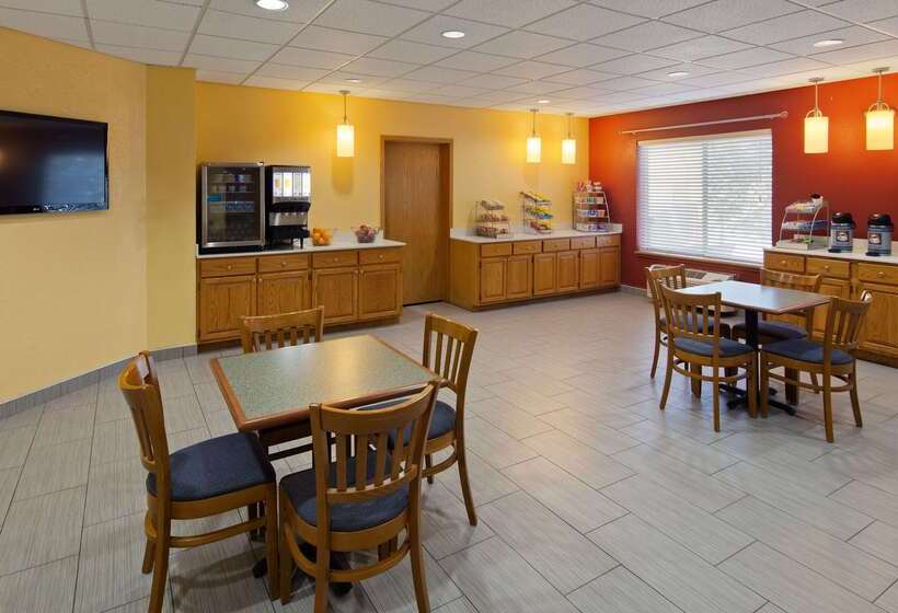 酒店 Best Western Holiday Manor