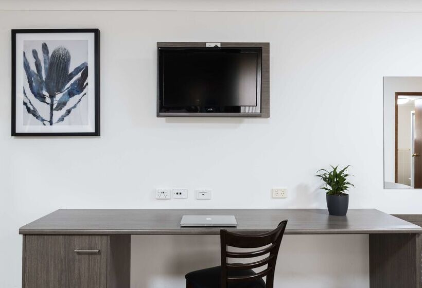 هتل Best Western Plus Ambassador Orange