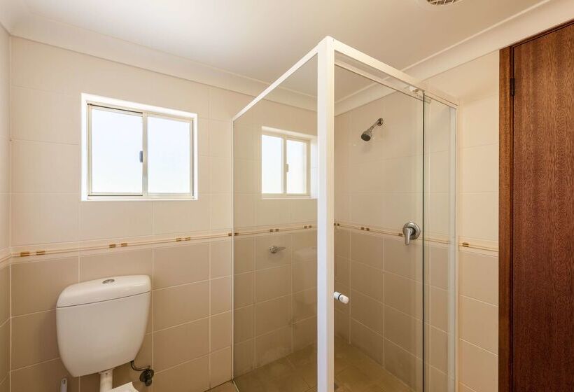 هتل Best Western Plus Ambassador Orange