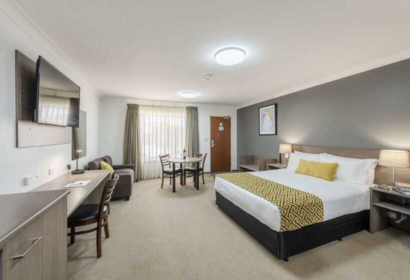 هتل Best Western Plus Ambassador Orange