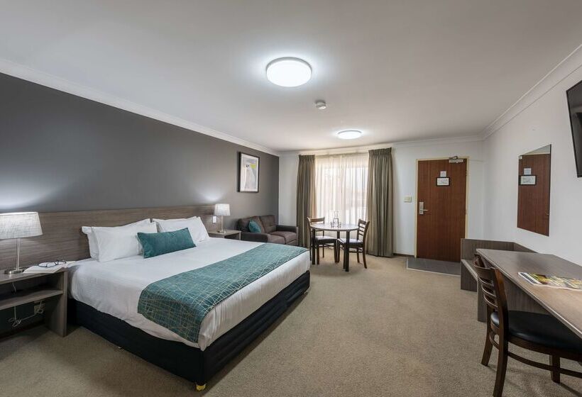 هتل Best Western Plus Ambassador Orange