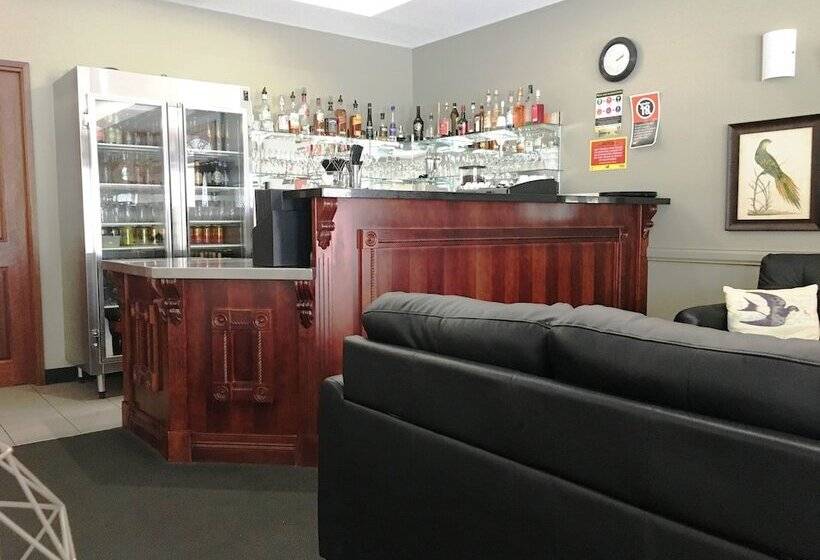 هتل Best Western Plus Ambassador Orange