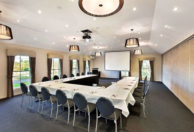 هتل Best Western Plus Buckingham International