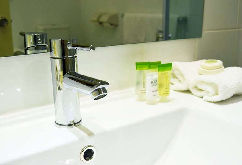 هتل Best Western Plus Buckingham International