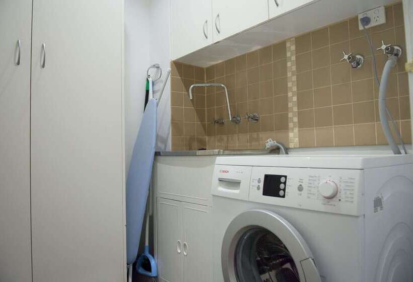 هتل Best Western Plus Buckingham International