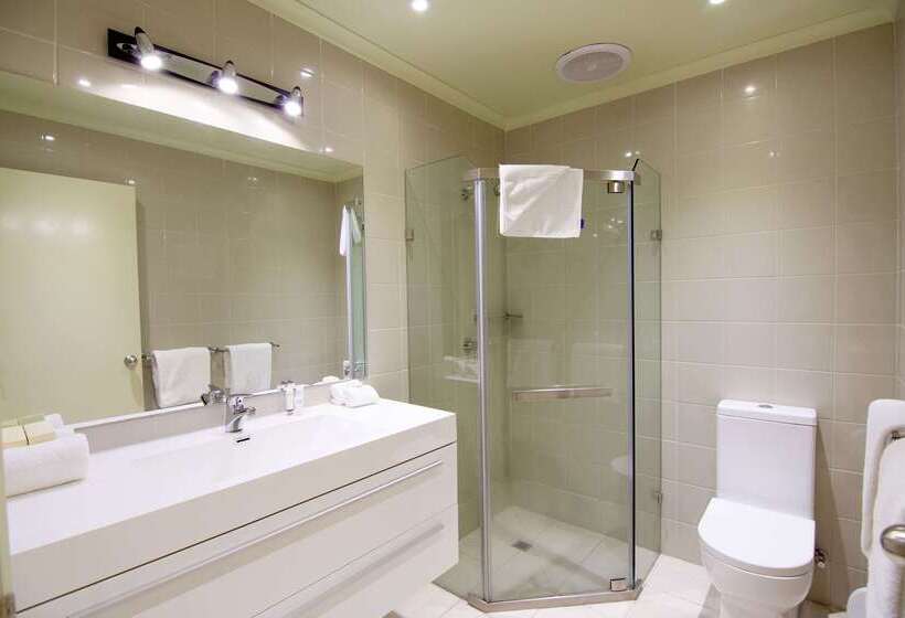 هتل Best Western Plus Buckingham International