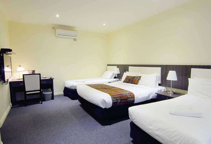 هتل Best Western Plus Buckingham International