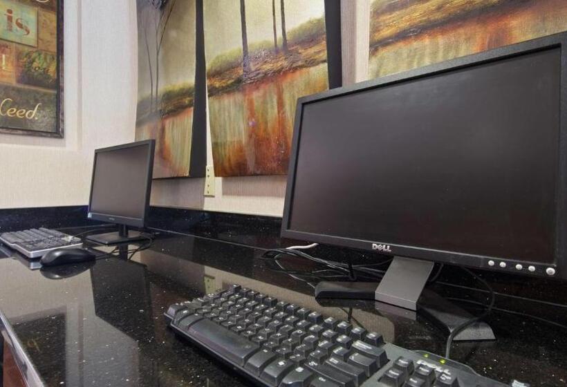 ホテル Best Western Plus Huntersville