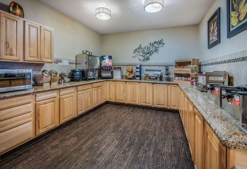 Best Western Plus Riverfront Hotel And Suites