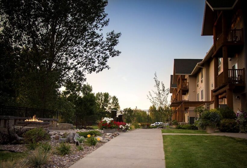 Best Western Plus Riverfront Hotel And Suites