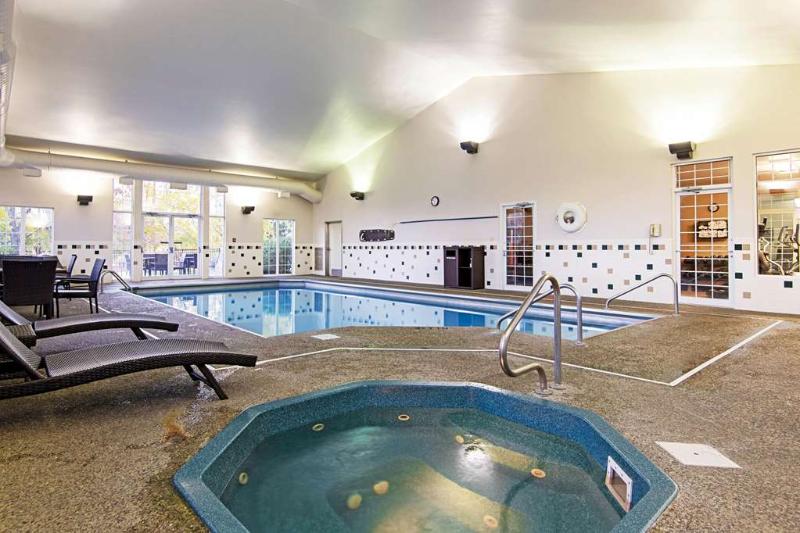 Best Western Plus Riverfront Hotel And Suites