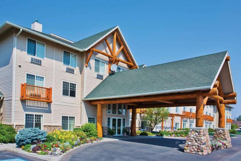 Best Western Plus Riverfront Hotel And Suites
