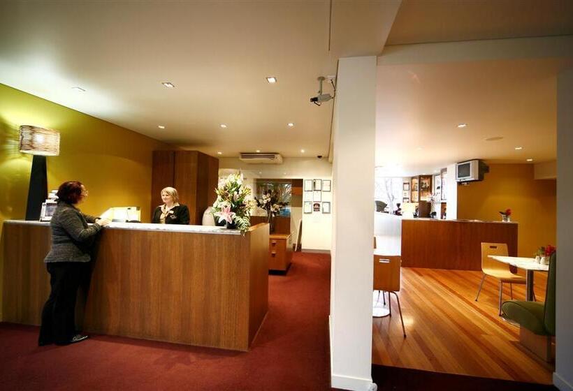 فندق Best Western Plus The Tudor Box Hill