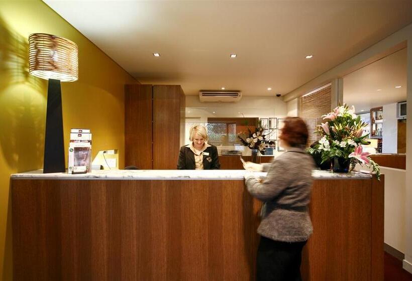 فندق Best Western Plus The Tudor Box Hill