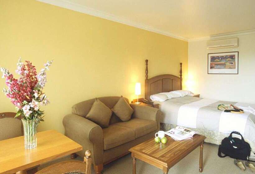 فندق Best Western Plus The Tudor Box Hill