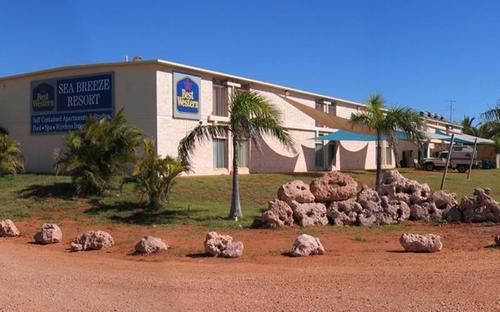 هتل Sea Breeze Resort