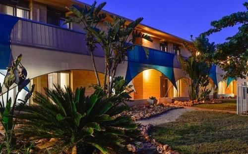 هتل Sea Breeze Resort