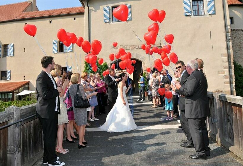 호텔 Burg Wernberg