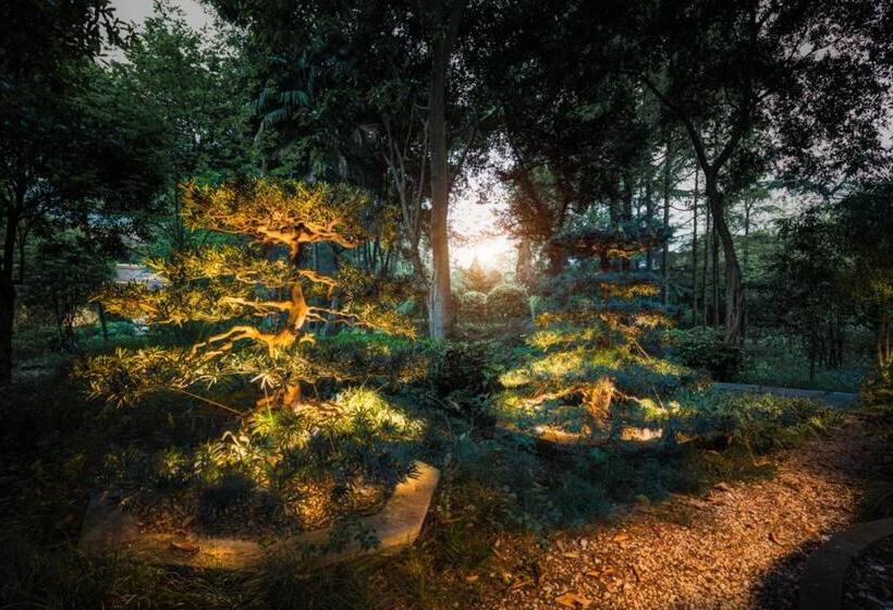 هتل Chengdu Wangjiang